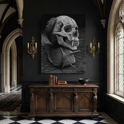Dibujo a lápiz de carboncillo de un caracol con una calavera por concha, ideal para decoraciones góticas.