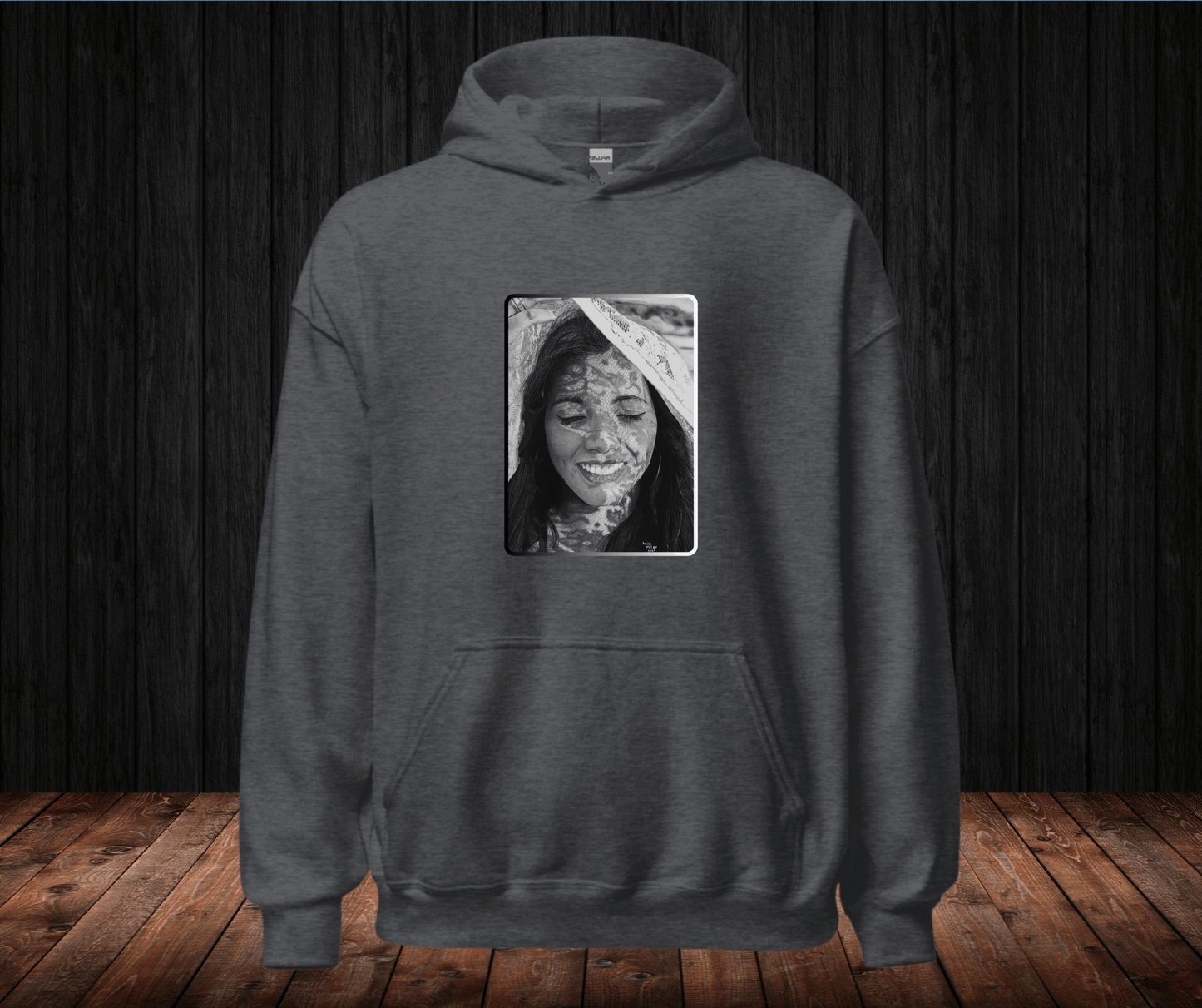 Sudadera con Capucha – Bendito Sol, Diseño Artístico