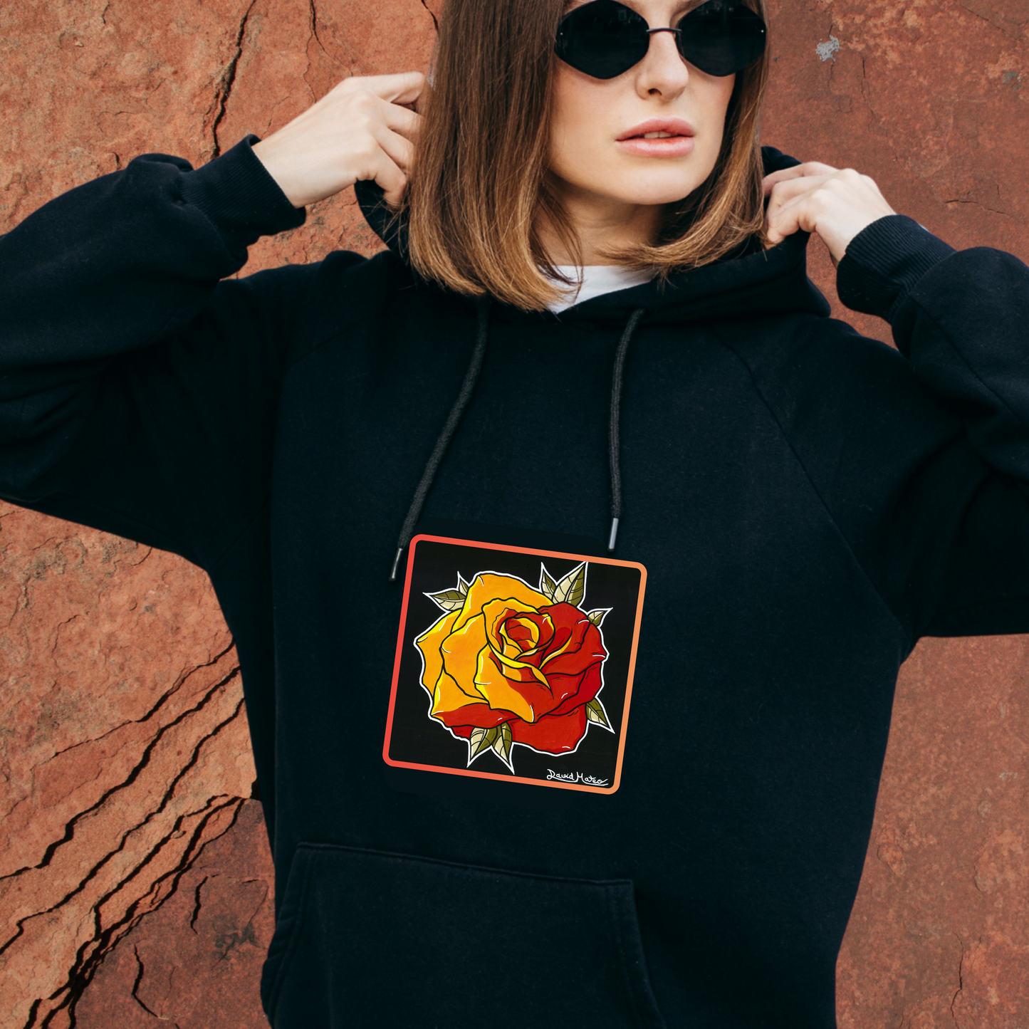 Sudadera con Capucha – Rosas Rojas, Diseño Artístico