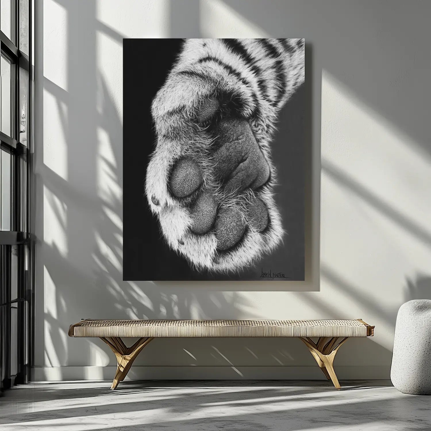 Decoración de interiores con esta lámina para cuadros modernos de una pata de tigre.