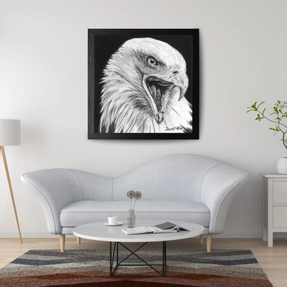 Dibujo de ave rapaz, un águila gritando, en estilo hiperrealista. Perfecto para amantes de las aves y coleccionistas de arte de fauna.