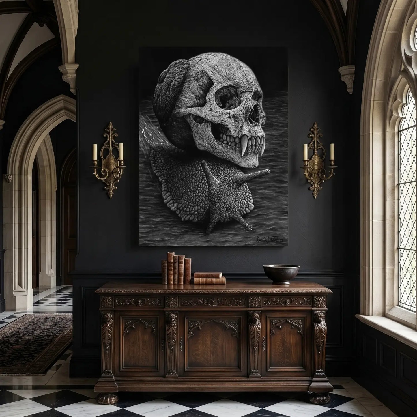 Dibujo a lápiz de carboncillo de un caracol con una calavera por concha, ideal para decoraciones góticas.