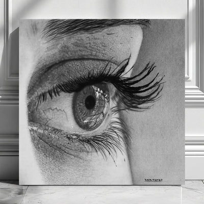 Lámina decorativa del hiperrealismo a grafito de un ojo humana en primer plano de David Mateo.