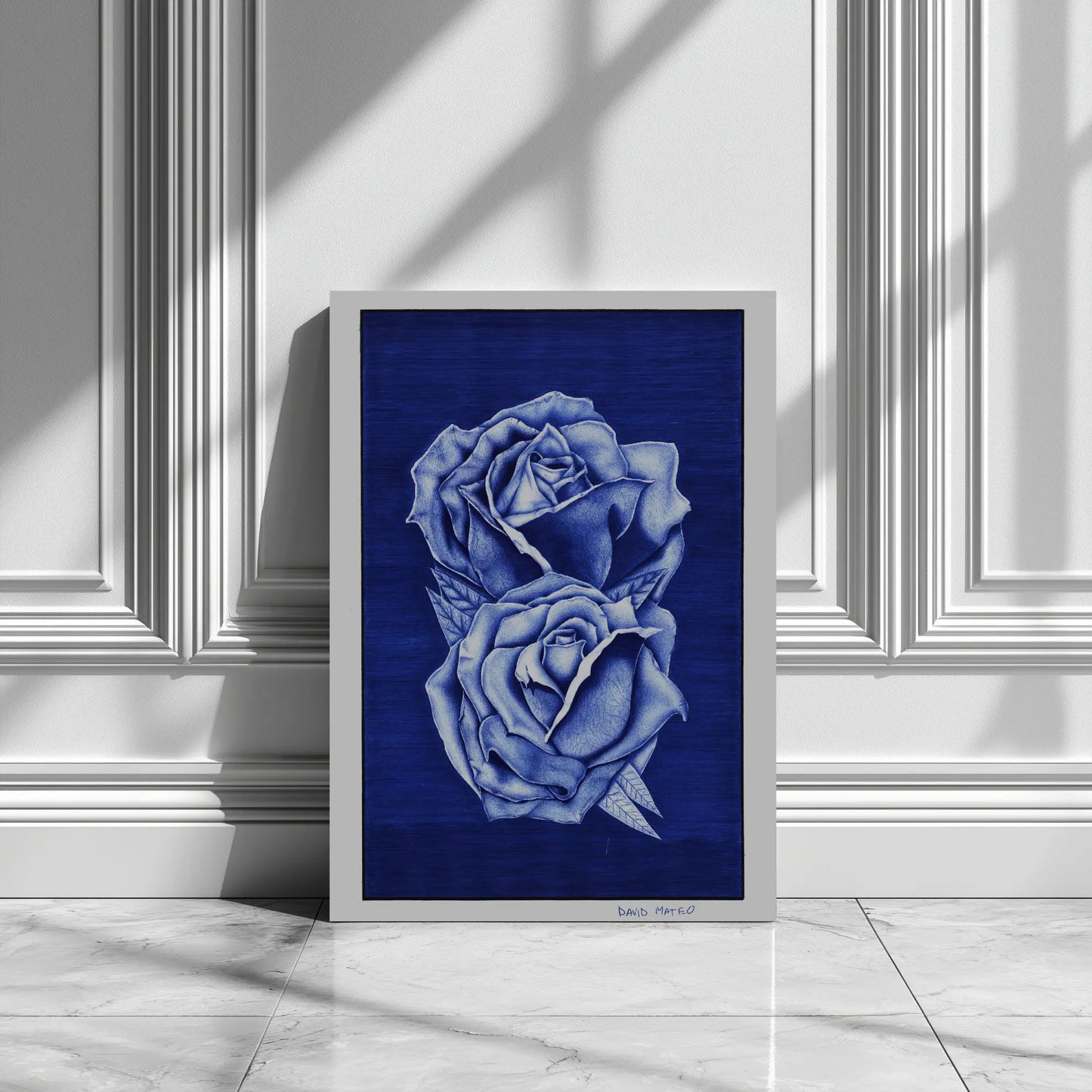 Lámina de dibujo de rosas azules hiperrealista a bolígrafo titulada Rosas de Tinta Azul, obra detallada de David Mateo Art.
