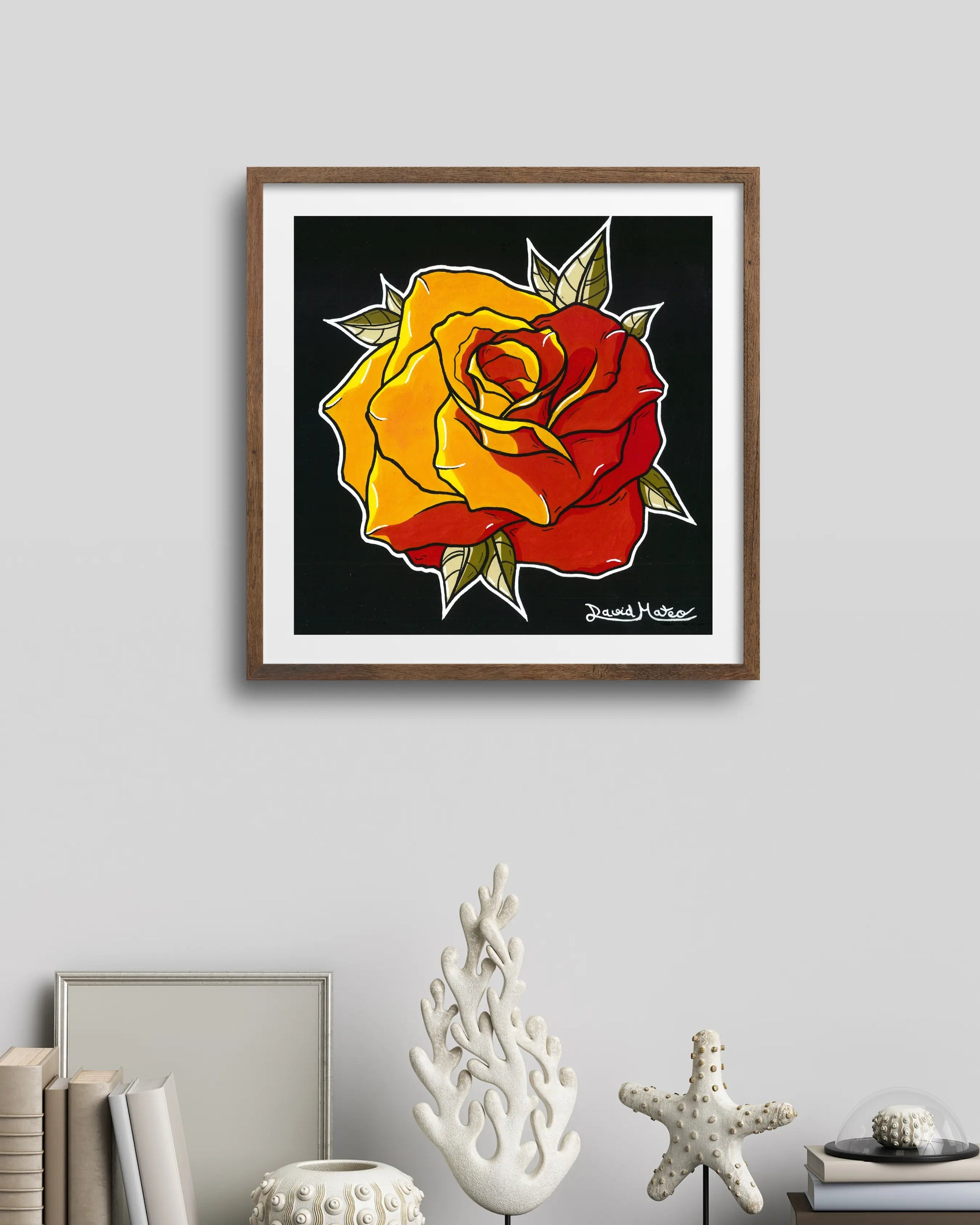 Impresión artística de una flor, una rosa, con un diseño atrevido y colores cálidos. Un elemento floral para la pared que capta la atención al instante.