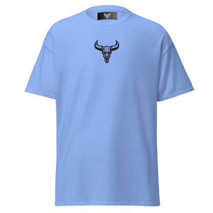 Camiseta de algodón azul carolina  con logo de calavera de toro negro bordado en el centro del pecho, camiseta unisex de estilo minimalista para hombre y mujer.