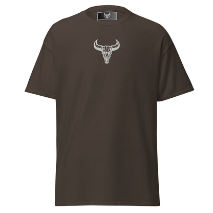 Camiseta de algodón chocolate oscuro con logo de calavera de toro blanco bordado en el centro del pecho, camiseta unisex de estilo minimalista para hombre y mujer.