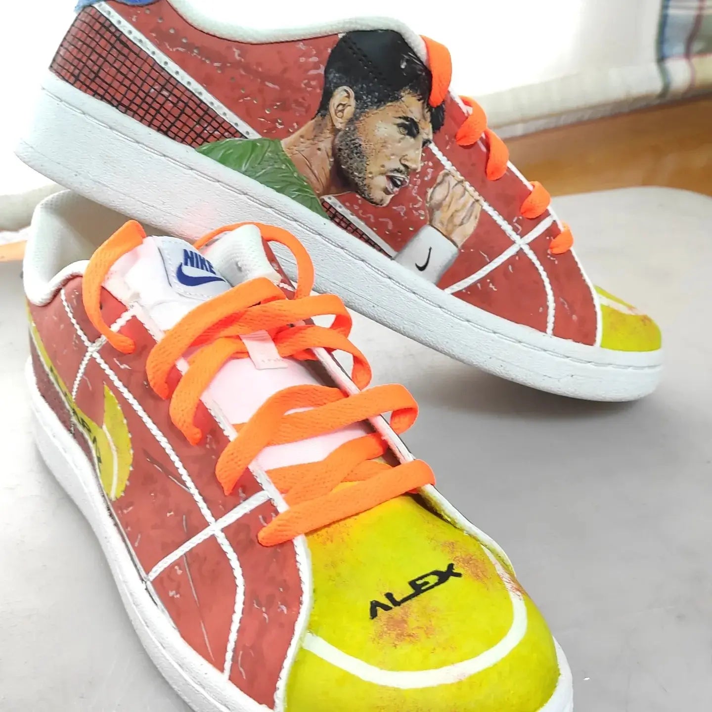 Zapatillas personalizadas del tenista Español Carlos Alcaraz por David Mateo.